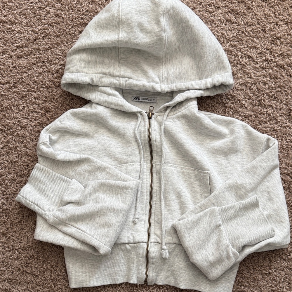 Zara Light Gray Zip-Up Hoodie